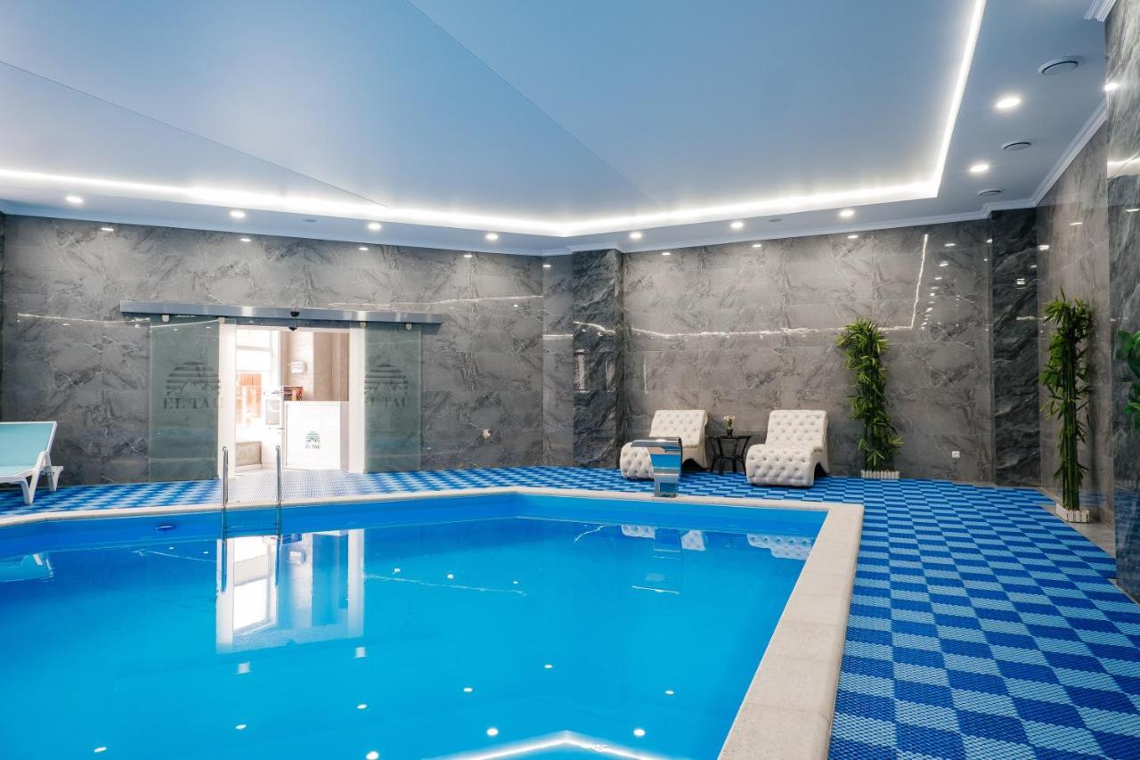 El-Tau Hotel Ekibastuz Buitenkant foto
