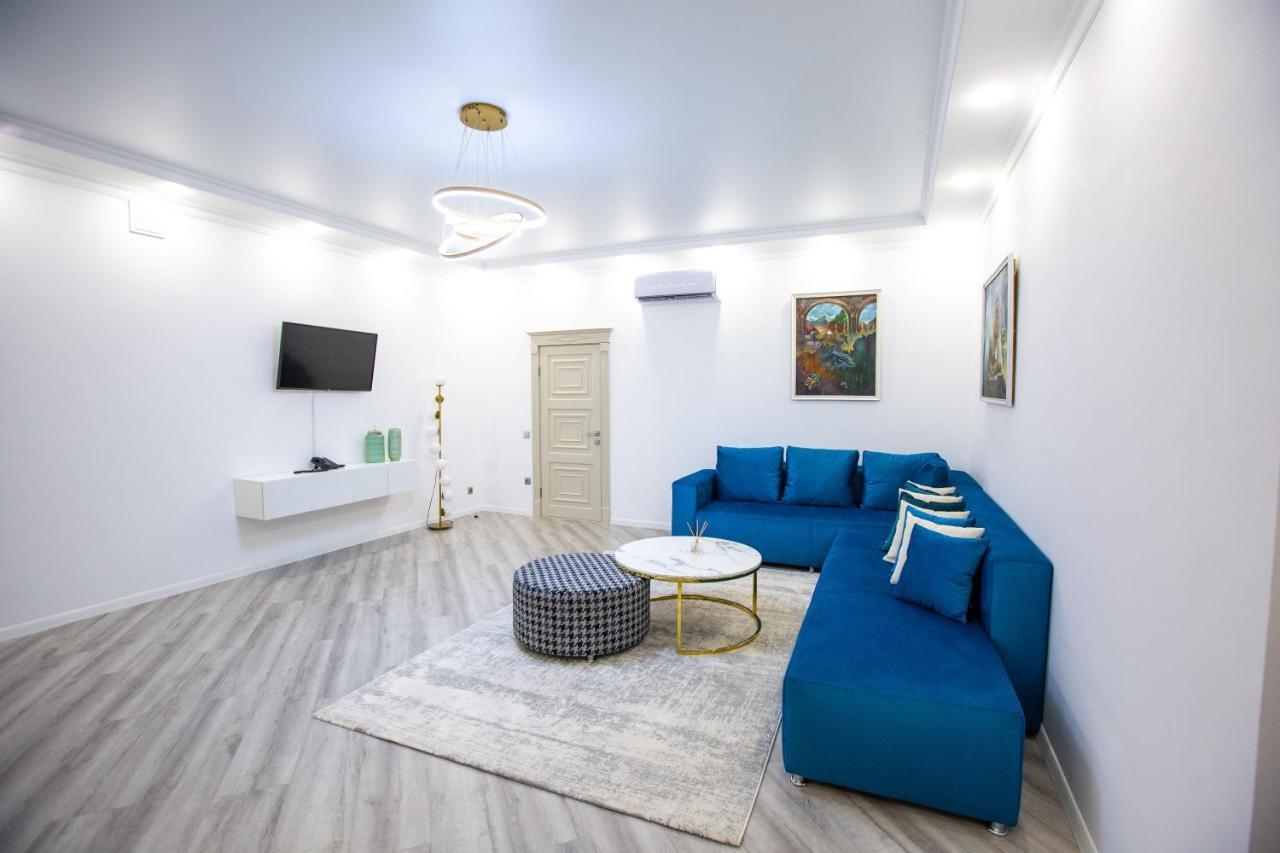 El-Tau Hotel Ekibastuz Buitenkant foto