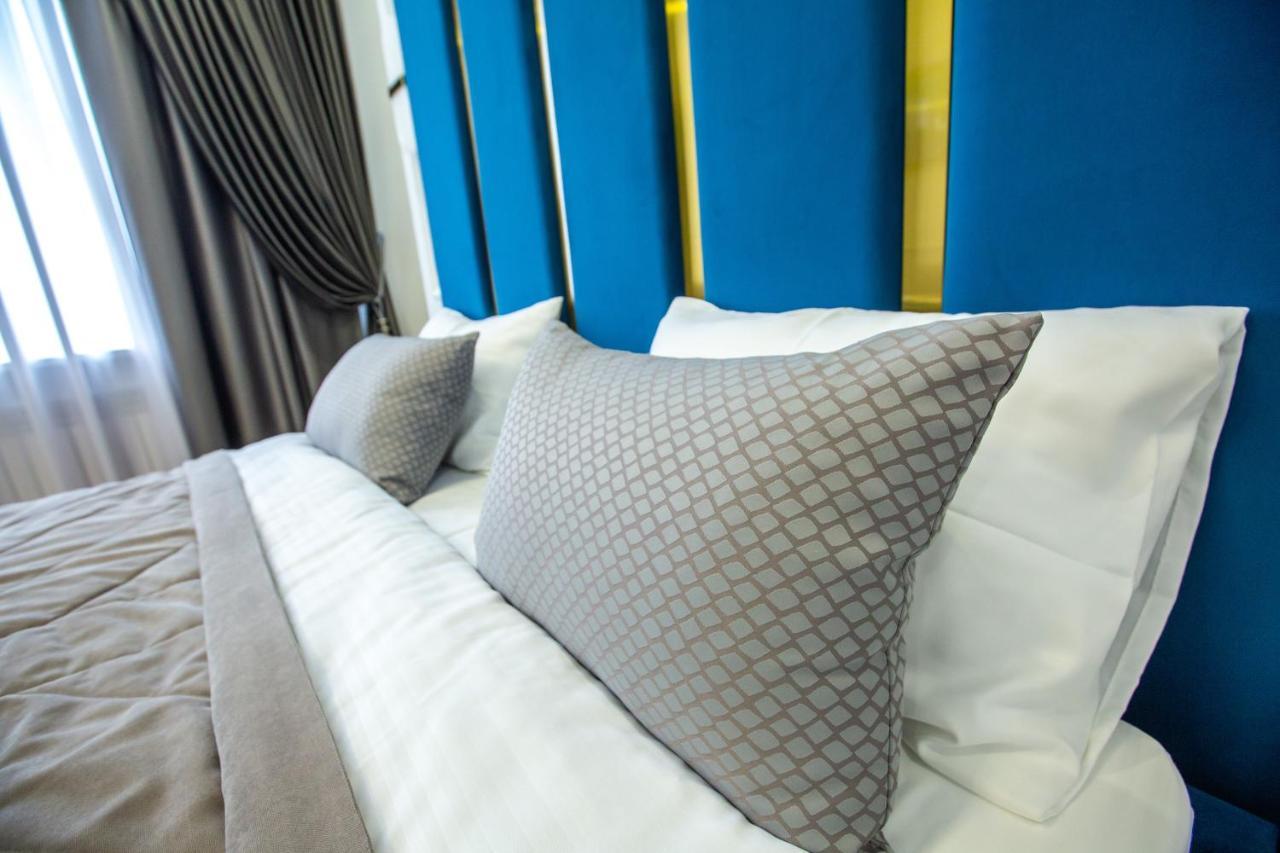 El-Tau Hotel Ekibastuz Buitenkant foto