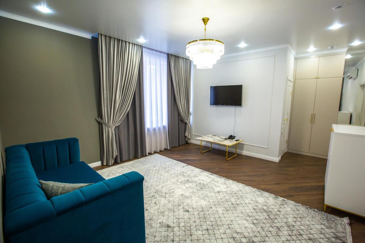 El-Tau Hotel Ekibastuz Buitenkant foto